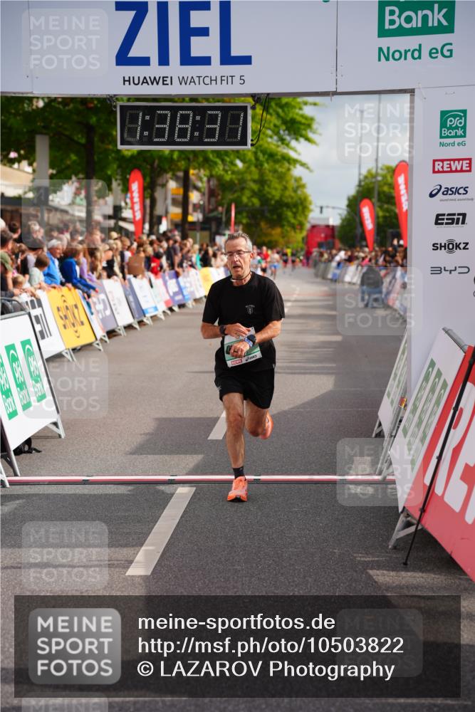 20.09.2026 - PSD Bank Halbmarathon LAZAROV Photography http://msf.ph/oto/10503822 20.09.2026 11:38:31 Ziel 1036, 1915, 2691, 4344, 4767 meine-sportfotos.de
