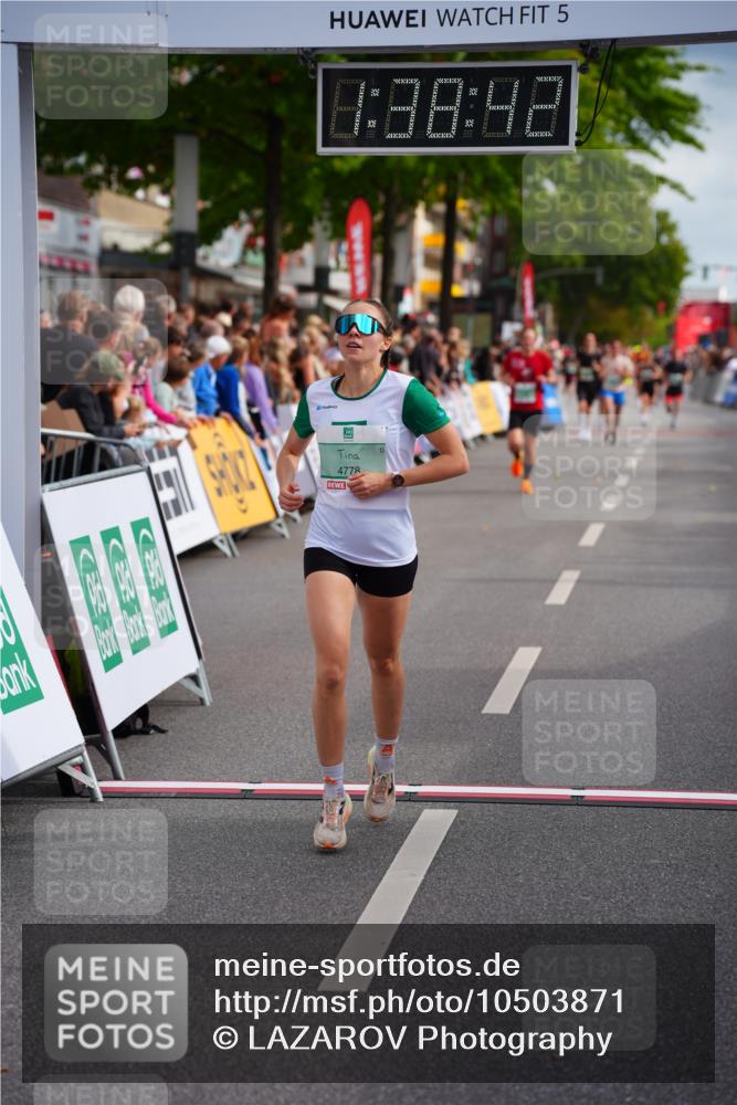 20.09.2026 - PSD Bank Halbmarathon LAZAROV Photography http://msf.ph/oto/10503871 20.09.2026 11:38:41 Ziel 4305, 4778 meine-sportfotos.de