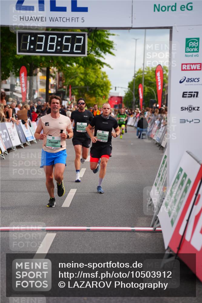 20.09.2026 - PSD Bank Halbmarathon LAZAROV Photography http://msf.ph/oto/10503912 20.09.2026 11:38:51 Ziel 1298, 1483, 1954, 2550, 3188 meine-sportfotos.de