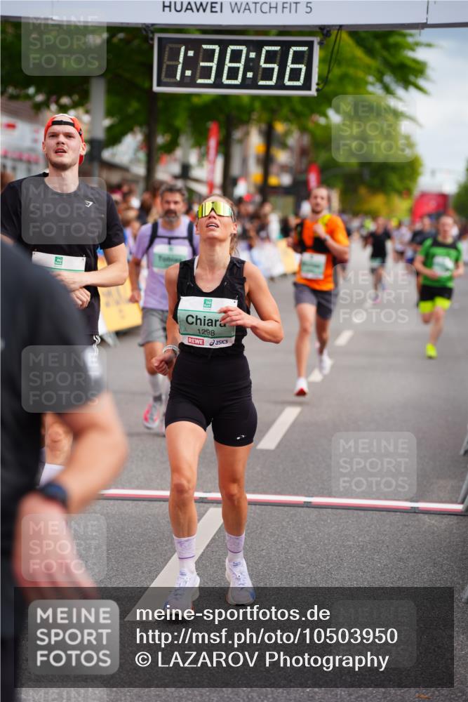 20.09.2026 - PSD Bank Halbmarathon LAZAROV Photography http://msf.ph/oto/10503950 20.09.2026 11:38:56 Ziel 1298, 1483, 1954, 2403, 2550, 3188, 3727, 3885 meine-sportfotos.de
