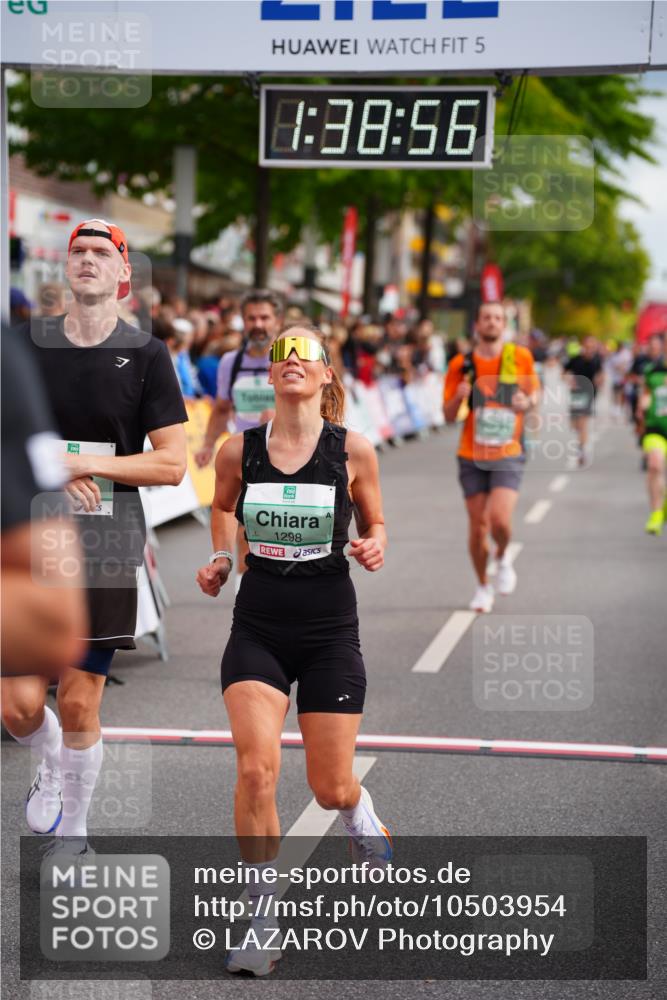 20.09.2026 - PSD Bank Halbmarathon LAZAROV Photography http://msf.ph/oto/10503954 20.09.2026 11:38:56 Ziel 1298, 1483, 1954, 2403, 2550, 3188, 3727, 3885 meine-sportfotos.de