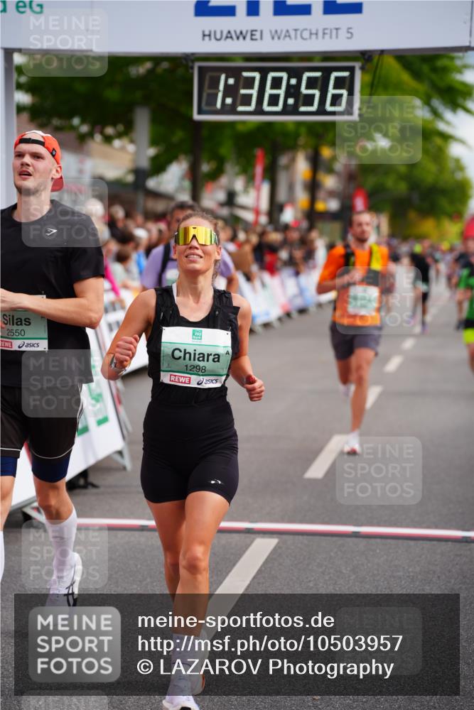 20.09.2026 - PSD Bank Halbmarathon LAZAROV Photography http://msf.ph/oto/10503957 20.09.2026 11:38:56 Ziel 1298, 1483, 1954, 2403, 2550, 3188, 3727, 3885 meine-sportfotos.de