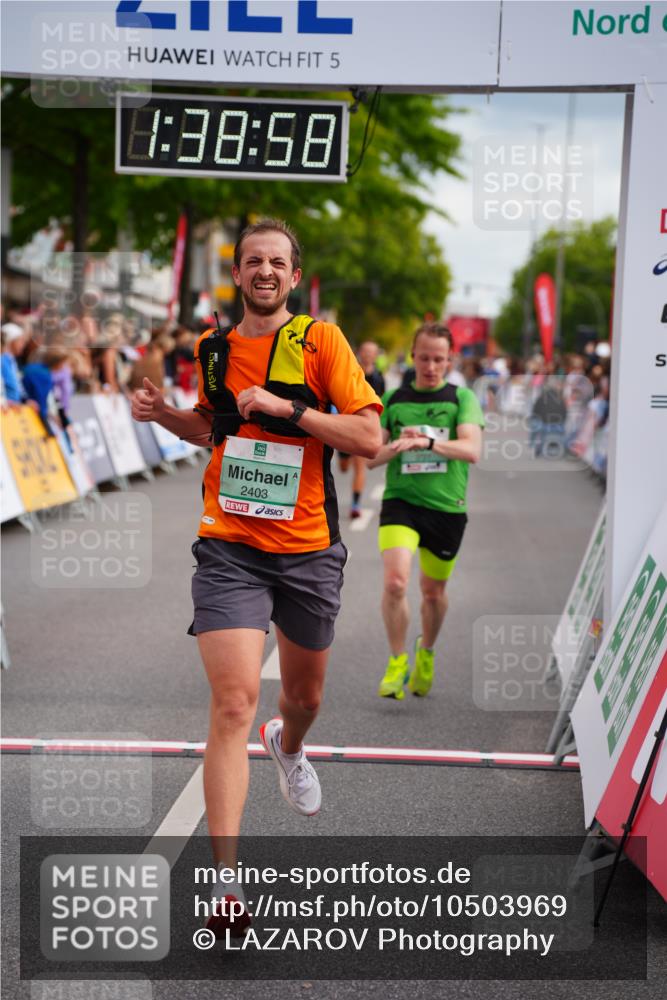 20.09.2026 - PSD Bank Halbmarathon LAZAROV Photography http://msf.ph/oto/10503969 20.09.2026 11:38:58 Ziel 1298, 1316, 1483, 1954, 2403, 2515, 2550, 3727, 3885 meine-sportfotos.de