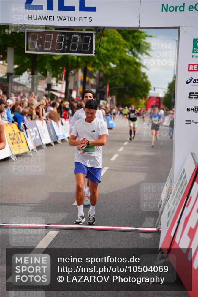 20.09.2026 - PSD Bank Halbmarathon LAZAROV Photography http://msf.ph/oto/10504069 20.09.2026 11:39:07 Ziel 1115, 1316, 1764, 2515, 4148, 4661 meine-sportfotos.de