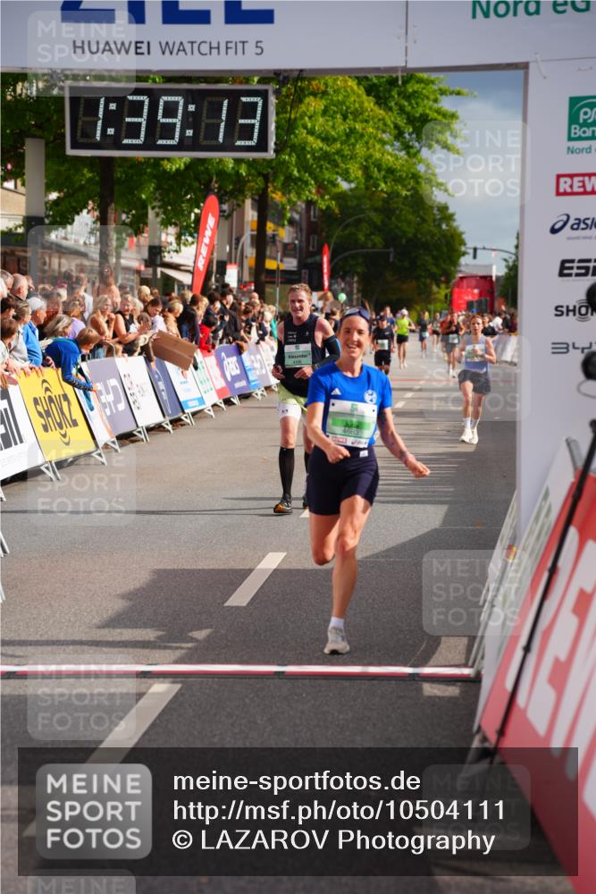 20.09.2026 - PSD Bank Halbmarathon LAZAROV Photography http://msf.ph/oto/10504111 20.09.2026 11:39:13 Ziel 1764, 2984, 4106, 4148, 4661, 4683 meine-sportfotos.de