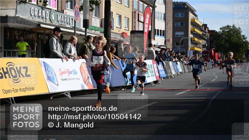 20.09.2026 - PSD Bank Halbmarathon J. Mangold http://msf.ph/oto/10504142 20.09.2026 10:30:37 Ziel 121, 149, 347, 355, 380, 438 meine-sportfotos.de