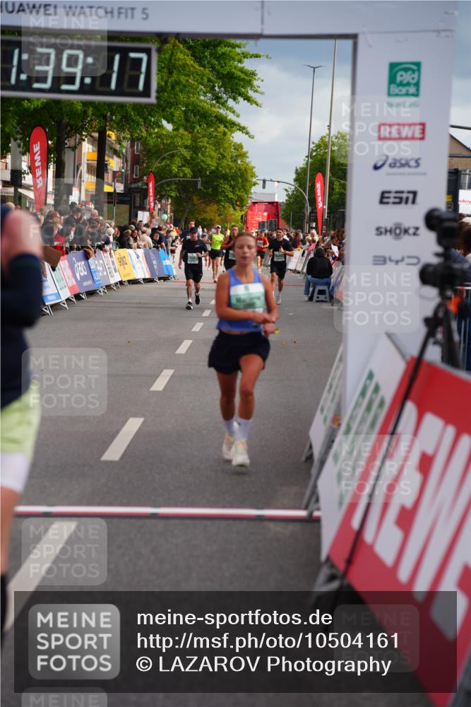 20.09.2026 - PSD Bank Halbmarathon LAZAROV Photography http://msf.ph/oto/10504161 20.09.2026 11:39:17 Ziel 2984, 4106, 4683 meine-sportfotos.de