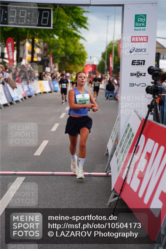 20.09.2026 - PSD Bank Halbmarathon LAZAROV Photography http://msf.ph/oto/10504173 20.09.2026 11:39:17 Ziel 2984, 4106, 4683 meine-sportfotos.de
