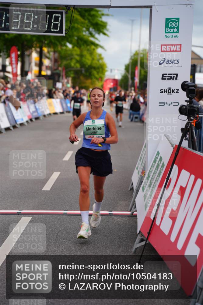 20.09.2026 - PSD Bank Halbmarathon LAZAROV Photography http://msf.ph/oto/10504183 20.09.2026 11:39:18 Ziel 2984, 4106, 4683 meine-sportfotos.de