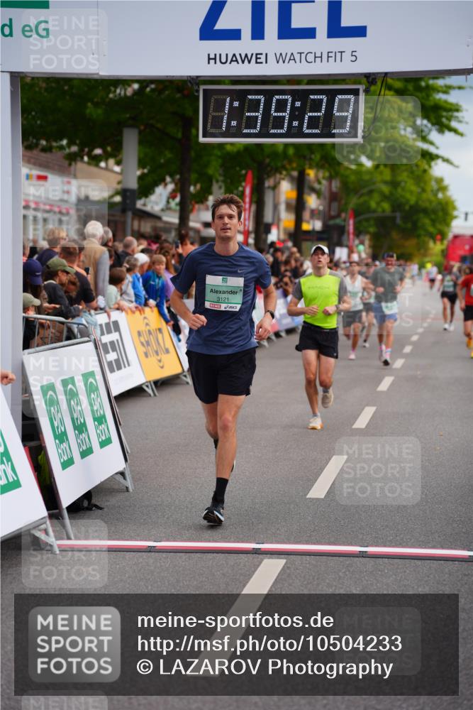 20.09.2026 - PSD Bank Halbmarathon LAZAROV Photography http://msf.ph/oto/10504233 20.09.2026 11:39:29 Ziel 2649, 3121, 3715, 4324, 4461 meine-sportfotos.de