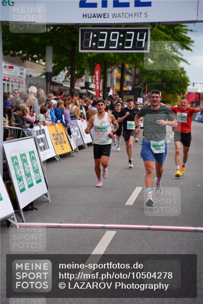 20.09.2026 - PSD Bank Halbmarathon LAZAROV Photography http://msf.ph/oto/10504278 20.09.2026 11:39:33 Ziel 1103, 1719, 2649, 3121, 4022, 4324, 4436, 4461 meine-sportfotos.de