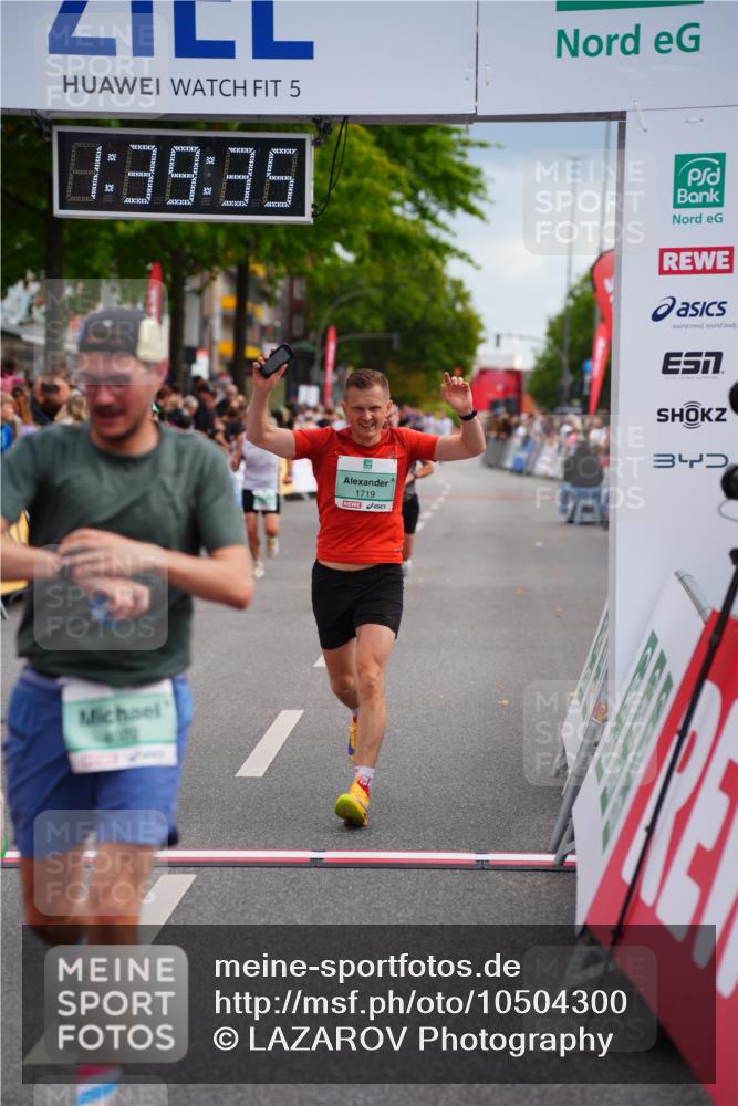 20.09.2026 - PSD Bank Halbmarathon LAZAROV Photography http://msf.ph/oto/10504300 20.09.2026 11:39:35 Ziel 1103, 1656, 1719, 2649, 2782, 3121, 4022, 4436 meine-sportfotos.de