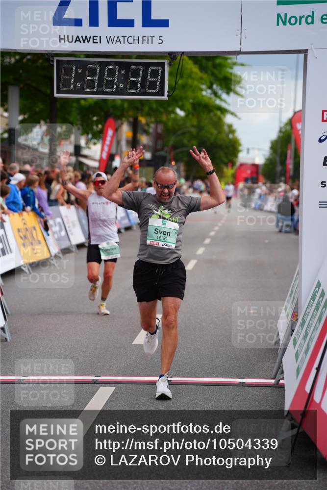 20.09.2026 - PSD Bank Halbmarathon LAZAROV Photography http://msf.ph/oto/10504339 20.09.2026 11:39:39 Ziel 1103, 1656, 1719, 2649, 2782, 3919, 4022, 4436 meine-sportfotos.de