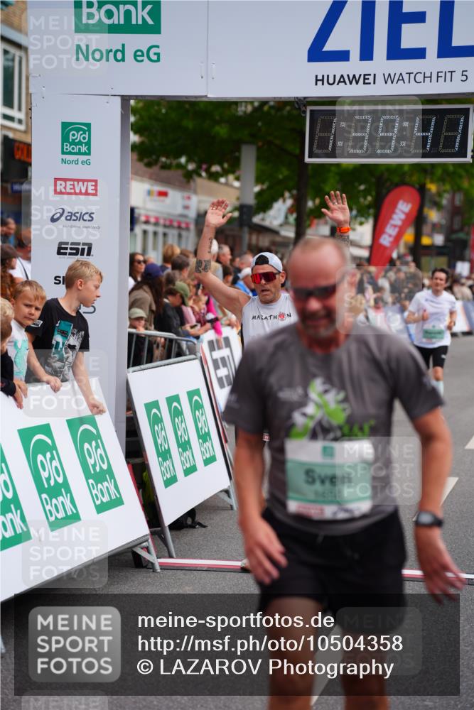 20.09.2026 - PSD Bank Halbmarathon LAZAROV Photography http://msf.ph/oto/10504358 20.09.2026 11:39:41 Ziel 1103, 1656, 1662, 1719, 2782, 3919, 4022, 4436 meine-sportfotos.de