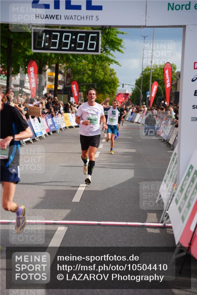 20.09.2026 - PSD Bank Halbmarathon LAZAROV Photography http://msf.ph/oto/10504410 20.09.2026 11:39:56 Ziel 1841, 4107, 4293 meine-sportfotos.de