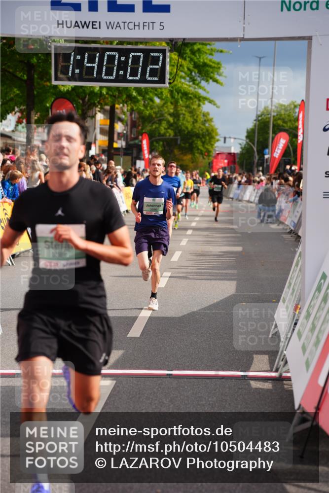 20.09.2026 - PSD Bank Halbmarathon LAZAROV Photography http://msf.ph/oto/10504483 20.09.2026 11:40:02 Ziel 1841, 2387, 3596, 4107, 4198, 4293 meine-sportfotos.de