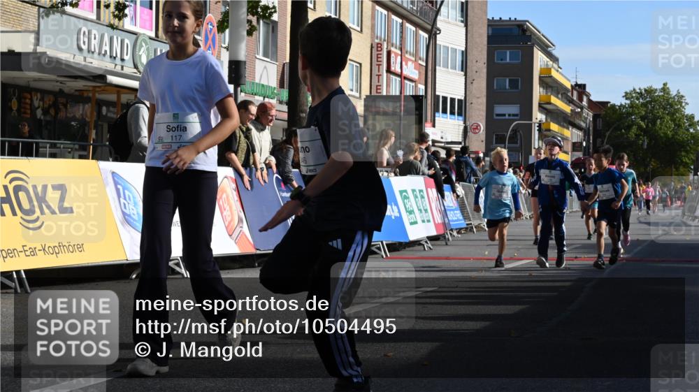 20.09.2026 - PSD Bank Halbmarathon J. Mangold http://msf.ph/oto/10504495 20.09.2026 10:32:03 Ziel 117, 120, 153, 164, 170, 205, 226, 249, 285, 299, 300, 346, 373, 453 meine-sportfotos.de