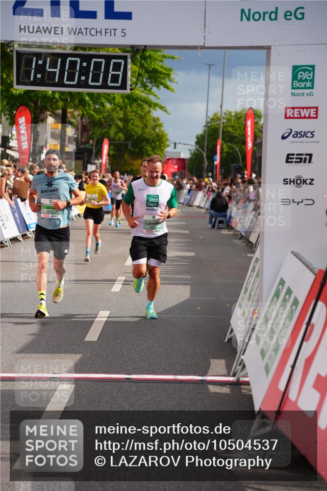 20.09.2026 - PSD Bank Halbmarathon LAZAROV Photography http://msf.ph/oto/10504537 20.09.2026 11:40:08 Ziel 2387, 3596, 3605, 4198, 4313, 4506, 4697 meine-sportfotos.de