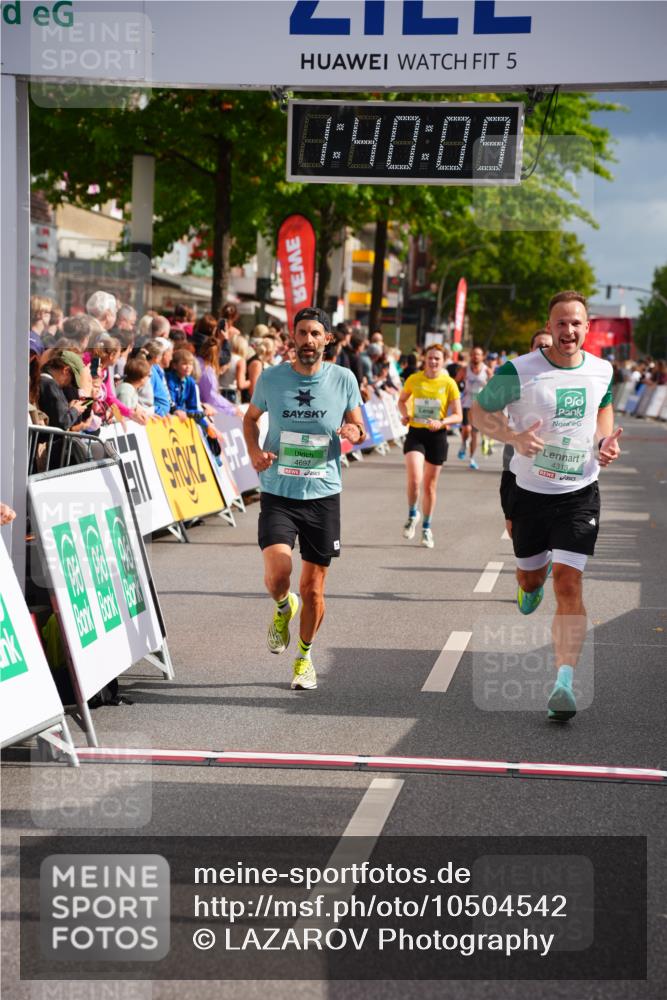 20.09.2026 - PSD Bank Halbmarathon LAZAROV Photography http://msf.ph/oto/10504542 20.09.2026 11:40:08 Ziel 2387, 3596, 3605, 4198, 4313, 4506, 4697 meine-sportfotos.de