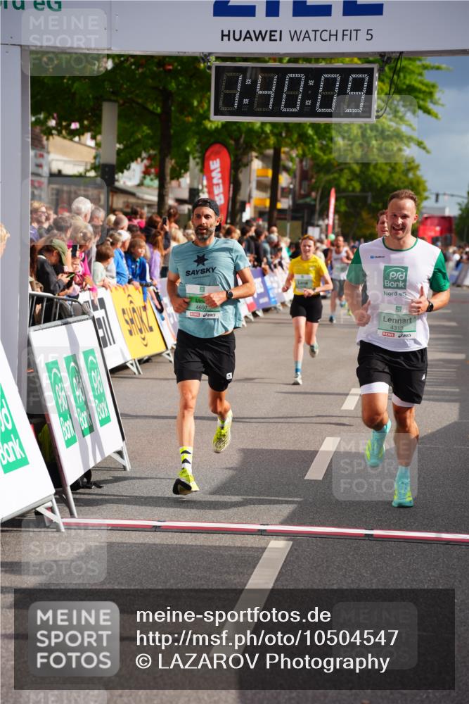 20.09.2026 - PSD Bank Halbmarathon LAZAROV Photography http://msf.ph/oto/10504547 20.09.2026 11:40:08 Ziel 2387, 3596, 3605, 4198, 4313, 4506, 4697 meine-sportfotos.de