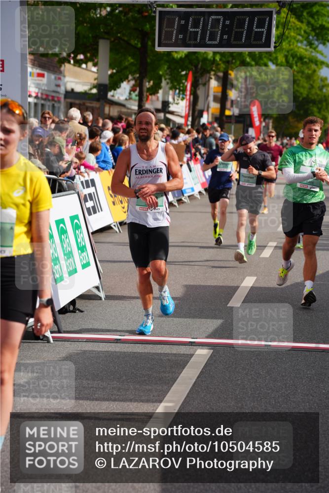 20.09.2026 - PSD Bank Halbmarathon LAZAROV Photography http://msf.ph/oto/10504585 20.09.2026 11:40:14 Ziel 1466, 3125, 3605, 3769, 3888, 4313, 4506, 4697, 4706 meine-sportfotos.de