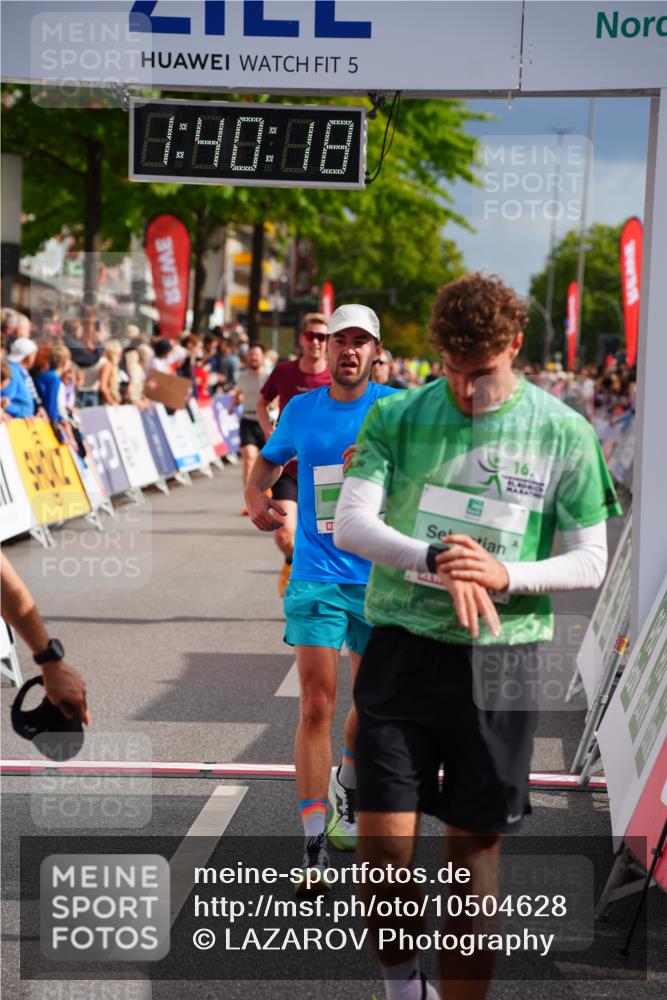 20.09.2026 - PSD Bank Halbmarathon LAZAROV Photography http://msf.ph/oto/10504628 20.09.2026 11:40:18 Ziel 1466, 2046, 3125, 3605, 3767, 3769, 3888, 4506, 4672, 4706 meine-sportfotos.de