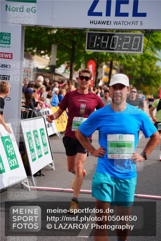 20.09.2026 - PSD Bank Halbmarathon LAZAROV Photography http://msf.ph/oto/10504650 20.09.2026 11:40:20 Ziel 1466, 2046, 3125, 3544, 3767, 3769, 3888, 4091, 4506, 4672, 4706 meine-sportfotos.de