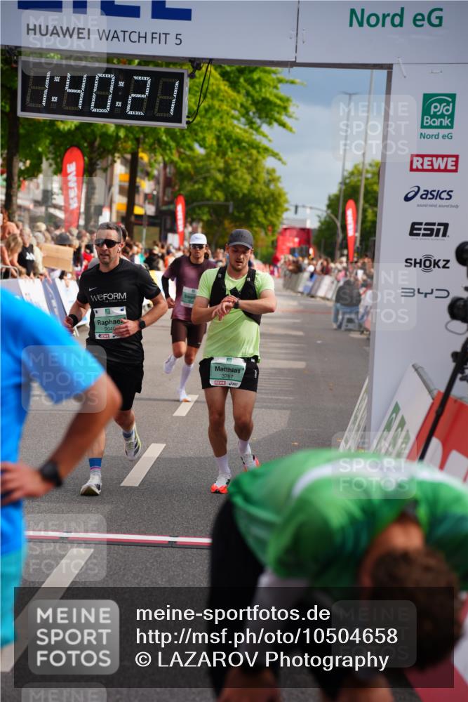 20.09.2026 - PSD Bank Halbmarathon LAZAROV Photography http://msf.ph/oto/10504658 20.09.2026 11:40:21 Ziel 1466, 2046, 3125, 3544, 3767, 3769, 3888, 4091, 4672, 4706 meine-sportfotos.de