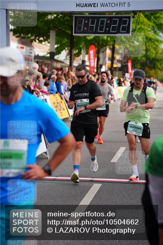 20.09.2026 - PSD Bank Halbmarathon LAZAROV Photography http://msf.ph/oto/10504662 20.09.2026 11:40:22 Ziel 1466, 2046, 3125, 3544, 3767, 3769, 3888, 4091, 4672, 4706 meine-sportfotos.de