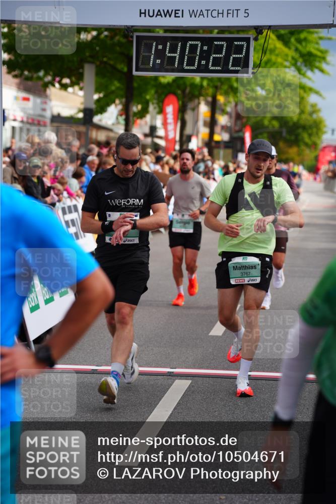 20.09.2026 - PSD Bank Halbmarathon LAZAROV Photography http://msf.ph/oto/10504671 20.09.2026 11:40:22 Ziel 1466, 2046, 3125, 3544, 3767, 3769, 3888, 4091, 4672, 4706 meine-sportfotos.de