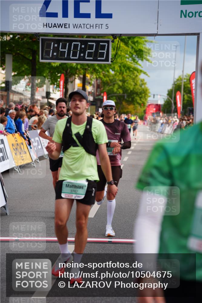 20.09.2026 - PSD Bank Halbmarathon LAZAROV Photography http://msf.ph/oto/10504675 20.09.2026 11:40:23 Ziel 1466, 2046, 3125, 3544, 3767, 3769, 4091, 4672, 4706 meine-sportfotos.de