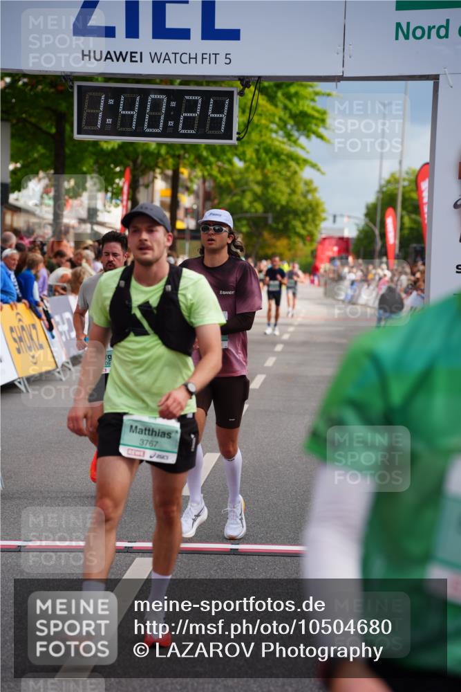20.09.2026 - PSD Bank Halbmarathon LAZAROV Photography http://msf.ph/oto/10504680 20.09.2026 11:40:23 Ziel 1466, 2046, 3125, 3544, 3767, 3769, 4091, 4672, 4706 meine-sportfotos.de