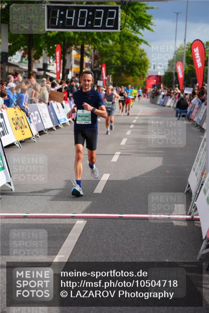 20.09.2026 - PSD Bank Halbmarathon LAZAROV Photography http://msf.ph/oto/10504718 20.09.2026 11:40:31 Ziel 1582, 2657, 3544, 4091 meine-sportfotos.de