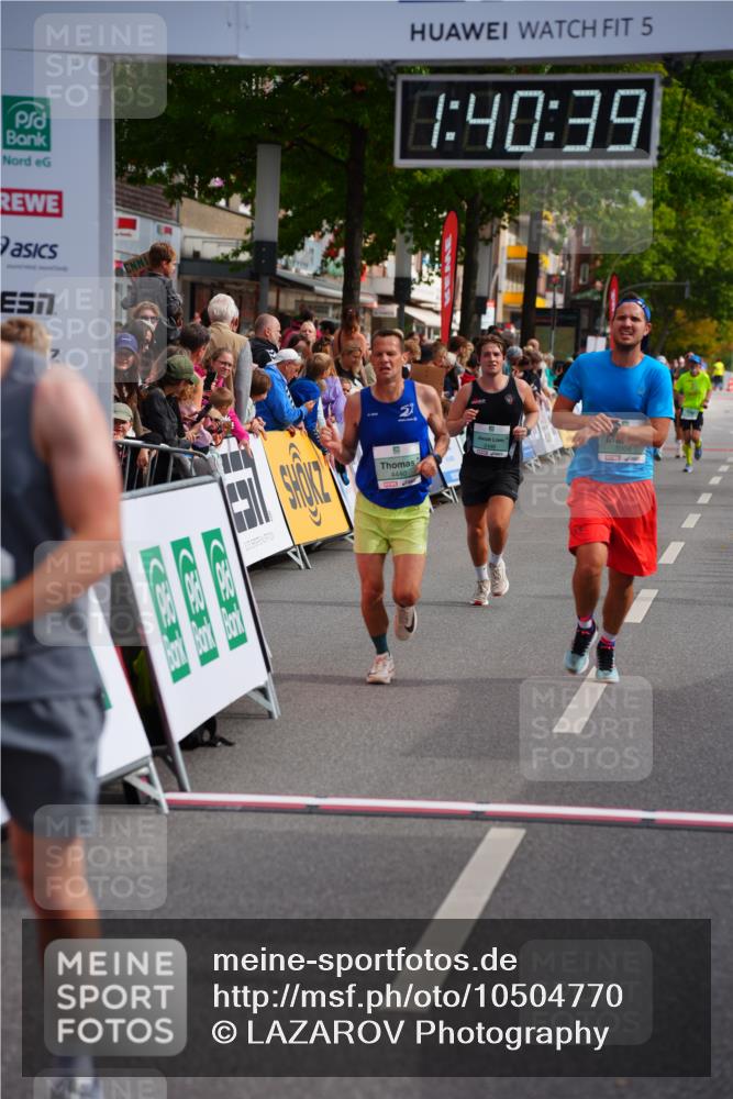 20.09.2026 - PSD Bank Halbmarathon LAZAROV Photography http://msf.ph/oto/10504770 20.09.2026 11:40:39 Ziel 1582, 2496, 3004, 4275, 4440 meine-sportfotos.de