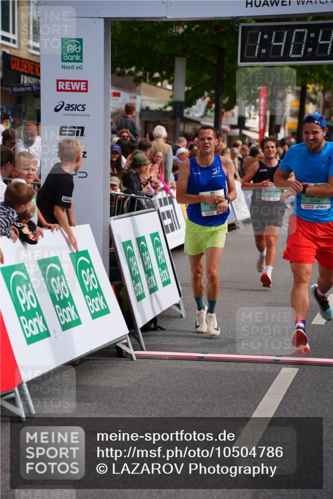 20.09.2026 - PSD Bank Halbmarathon LAZAROV Photography http://msf.ph/oto/10504786 20.09.2026 11:40:40 Ziel 1582, 2496, 3004, 4275, 4440 meine-sportfotos.de