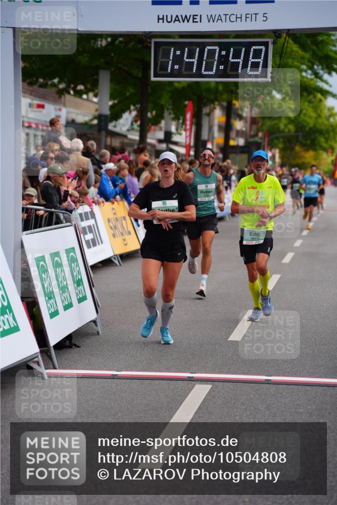 20.09.2026 - PSD Bank Halbmarathon LAZAROV Photography http://msf.ph/oto/10504808 20.09.2026 11:40:47 Ziel 2496, 2931, 3004, 3529, 3847, 4440 meine-sportfotos.de