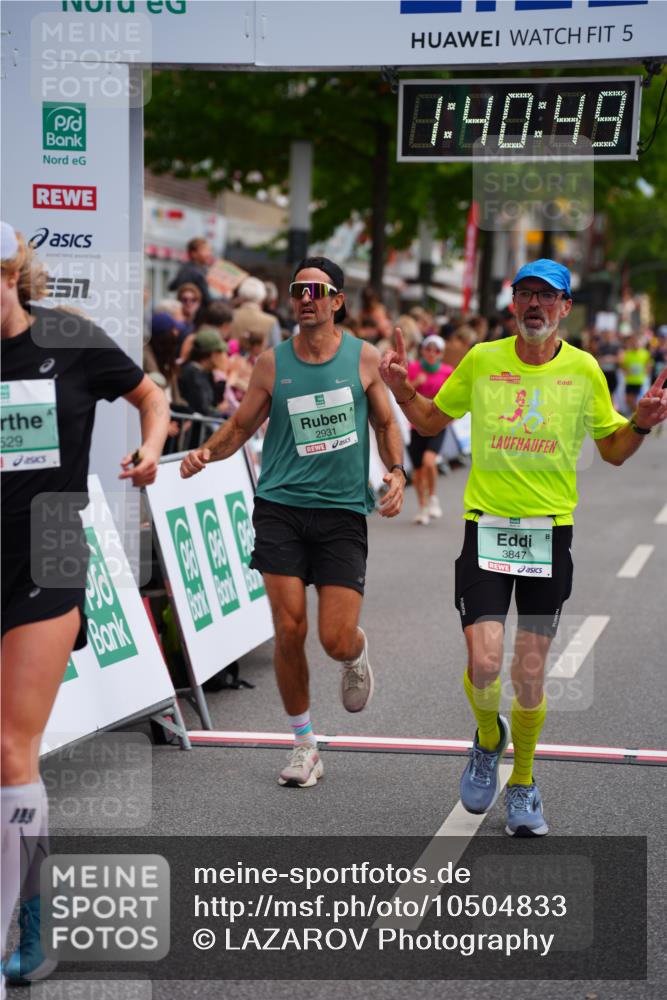 20.09.2026 - PSD Bank Halbmarathon LAZAROV Photography http://msf.ph/oto/10504833 20.09.2026 11:40:49 Ziel 2496, 2931, 3529, 3764, 3847 meine-sportfotos.de