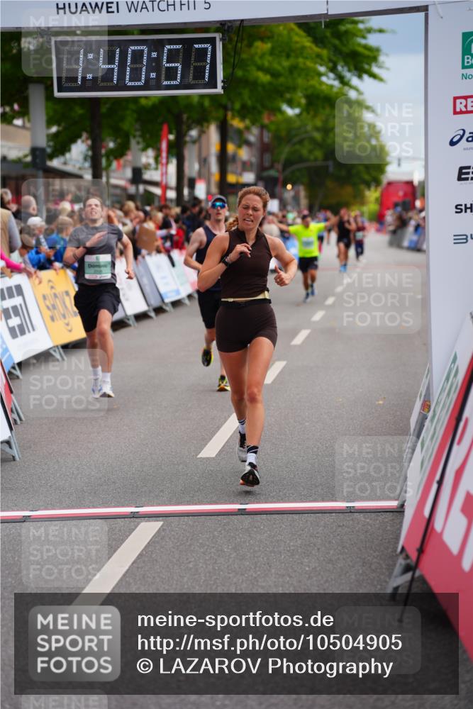 20.09.2026 - PSD Bank Halbmarathon LAZAROV Photography http://msf.ph/oto/10504905 20.09.2026 11:40:57 Ziel 2227, 2474, 2506, 2822, 2931, 3764 meine-sportfotos.de