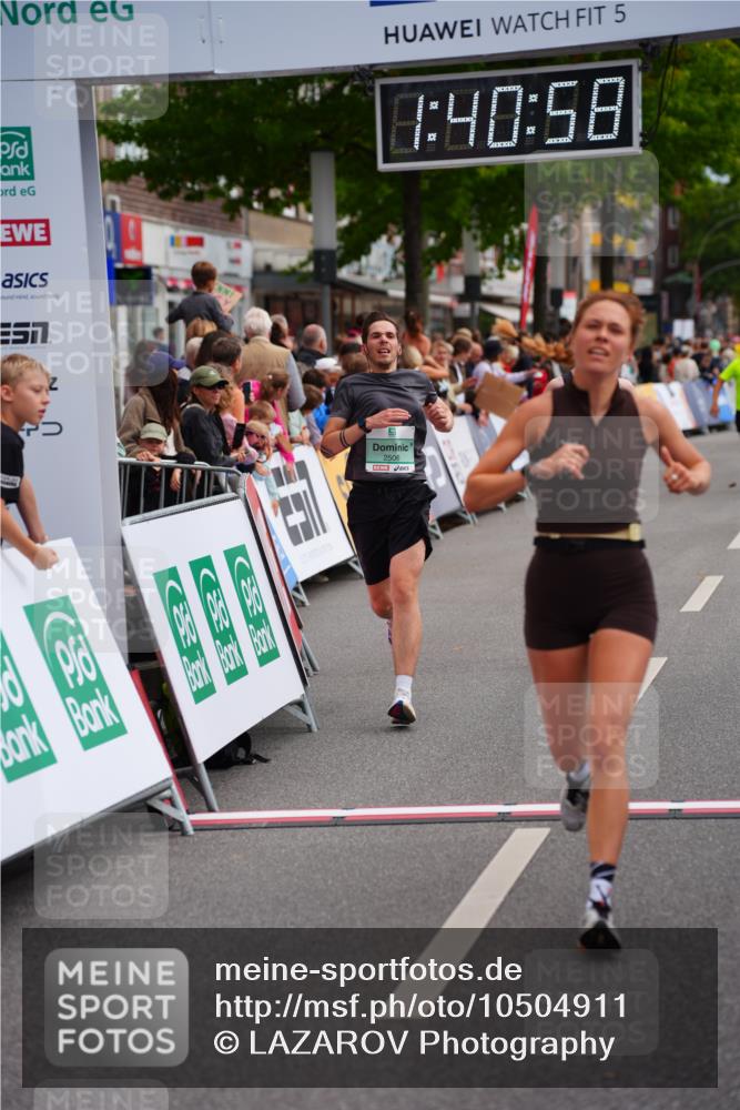 20.09.2026 - PSD Bank Halbmarathon LAZAROV Photography http://msf.ph/oto/10504911 20.09.2026 11:40:58 Ziel 2227, 2474, 2506, 2822, 3764 meine-sportfotos.de