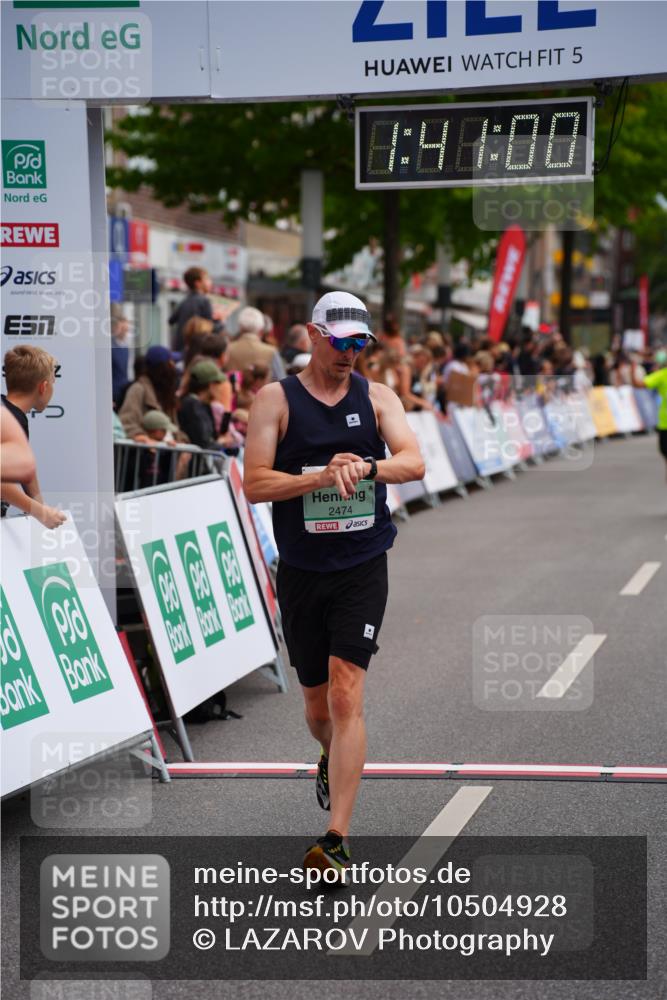 20.09.2026 - PSD Bank Halbmarathon LAZAROV Photography http://msf.ph/oto/10504928 20.09.2026 11:41:00 Ziel 2227, 2474, 2506, 2822, 3764 meine-sportfotos.de