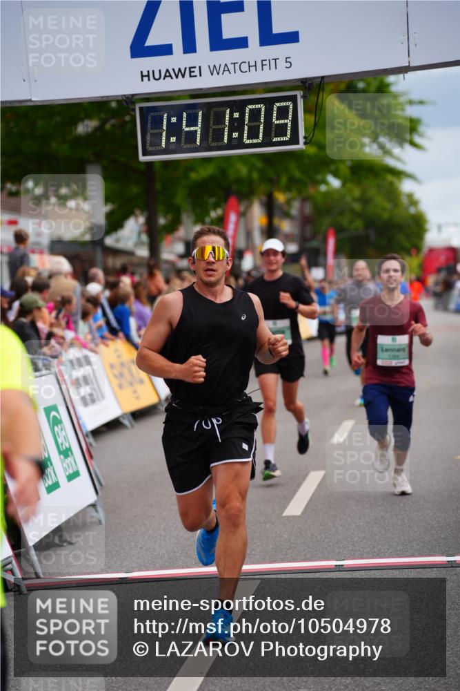 20.09.2026 - PSD Bank Halbmarathon LAZAROV Photography http://msf.ph/oto/10504978 20.09.2026 11:41:09 Ziel 1128, 1394, 2829, 4482, 4681 meine-sportfotos.de