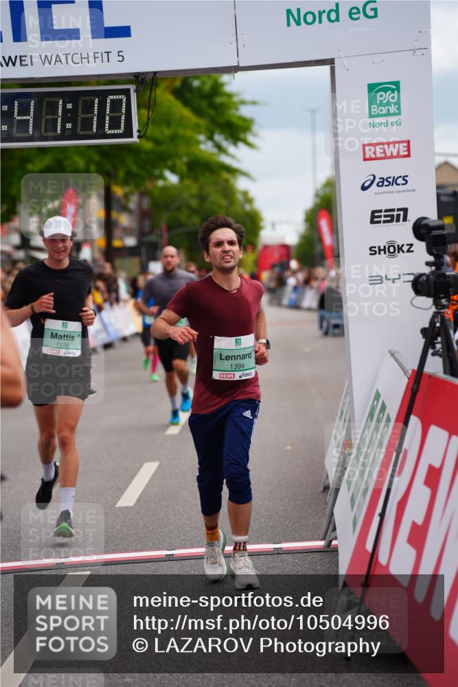 20.09.2026 - PSD Bank Halbmarathon LAZAROV Photography http://msf.ph/oto/10504996 20.09.2026 11:41:10 Ziel 1128, 1394, 2829, 4482, 4681 meine-sportfotos.de