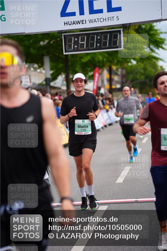 20.09.2026 - PSD Bank Halbmarathon LAZAROV Photography http://msf.ph/oto/10505000 20.09.2026 11:41:11 Ziel 1128, 1394, 2829, 2842, 4000, 4482, 4681 meine-sportfotos.de