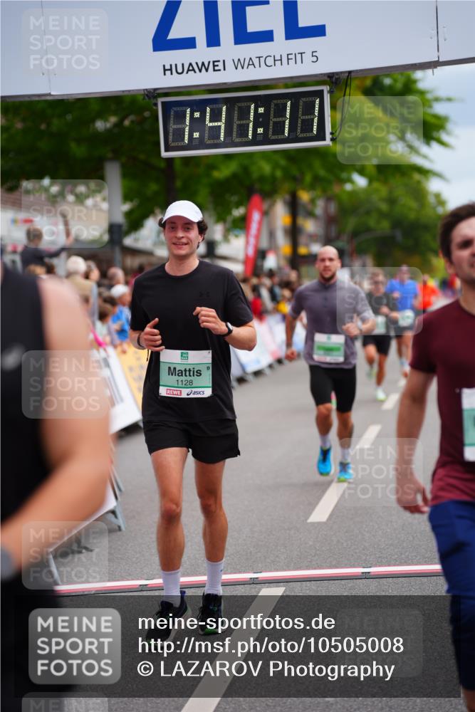 20.09.2026 - PSD Bank Halbmarathon LAZAROV Photography http://msf.ph/oto/10505008 20.09.2026 11:41:11 Ziel 1128, 1394, 2829, 2842, 4000, 4482, 4681 meine-sportfotos.de