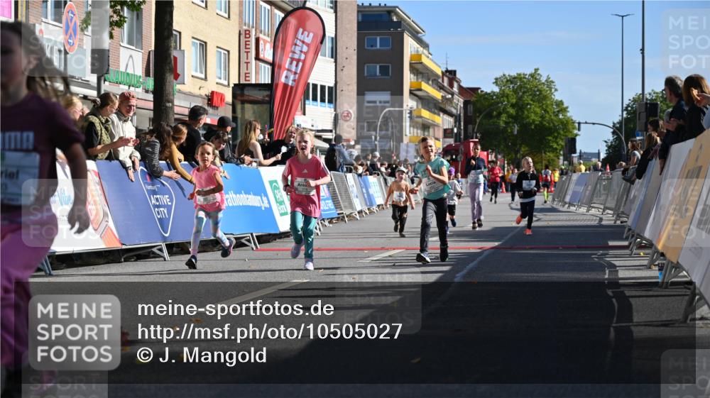 20.09.2026 - PSD Bank Halbmarathon J. Mangold http://msf.ph/oto/10505027 20.09.2026 10:34:41 Ziel 119, 161, 195, 378, 383, 400, 401, 403, 428, 452 meine-sportfotos.de