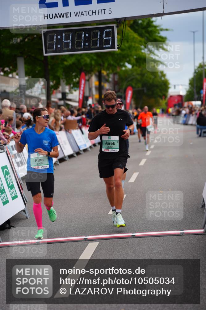 20.09.2026 - PSD Bank Halbmarathon LAZAROV Photography http://msf.ph/oto/10505034 20.09.2026 11:41:15 Ziel 1128, 1394, 1953, 2842, 4000, 4482, 4681 meine-sportfotos.de