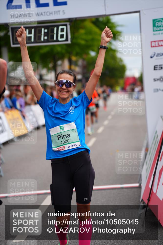 20.09.2026 - PSD Bank Halbmarathon LAZAROV Photography http://msf.ph/oto/10505045 20.09.2026 11:41:18 Ziel 1128, 1394, 1953, 2842, 4000, 4418, 4681 meine-sportfotos.de