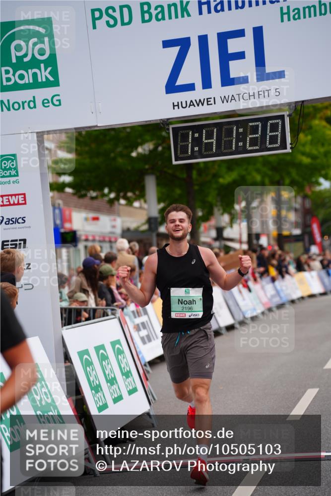 20.09.2026 - PSD Bank Halbmarathon LAZAROV Photography http://msf.ph/oto/10505103 20.09.2026 11:41:27 Ziel 1181, 2196, 4418 meine-sportfotos.de