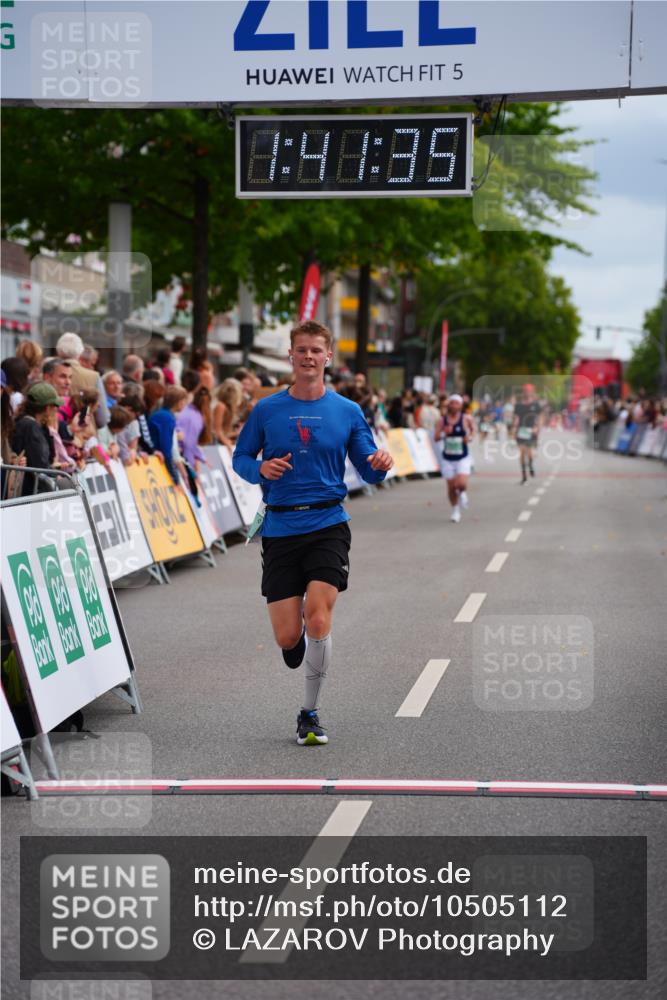 20.09.2026 - PSD Bank Halbmarathon LAZAROV Photography http://msf.ph/oto/10505112 20.09.2026 11:41:35 Ziel 2196, 3306 meine-sportfotos.de