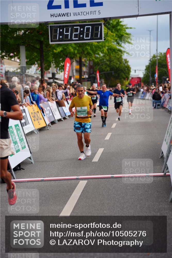 20.09.2026 - PSD Bank Halbmarathon LAZAROV Photography http://msf.ph/oto/10505276 20.09.2026 11:42:00 Ziel 1583, 1803, 1852, 2069, 4353, 4654 meine-sportfotos.de